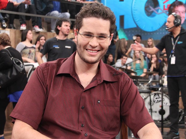Pedro Leonardo participa do programa Altas Horas deste sábado (Foto: TV Globo/Altas Horas)
