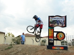 bibicross, Santa Cruz  (Foto: Vital Florêncio / GloboEsporte.com)