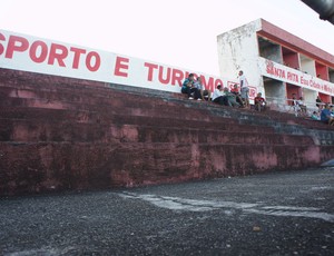 Estádio Teixeirão, em Santa Rita-PB (Foto: Renata Vasconcellos)