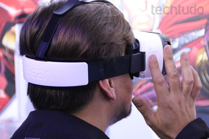 Óculos Gear VR (Foto: Fabricio Vitorino/ TechTudo) Óculos Gear VR (Foto: Fabricio Vitorino/ TechTudo)