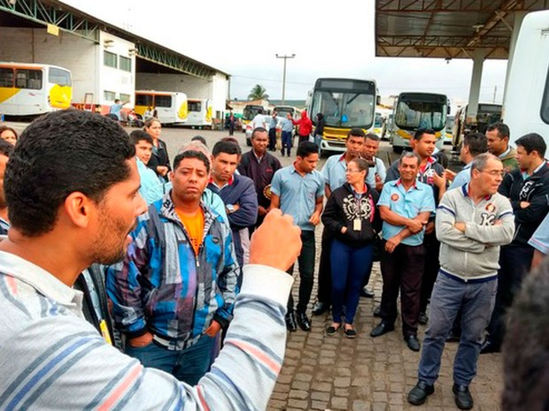 Resultado de imagem para greve dos onibus em conquista