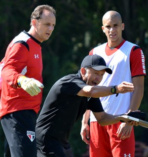 Rogério Ceni, Juan Carlos Osorio e Doria em treino do São Paulo (Foto: Érico Leonan / saopaulofc.net)
