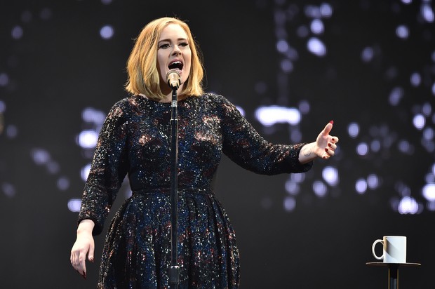 Adele inicia nova turnê com show em Belfast, no Reino Unido (Foto: Getty Images)