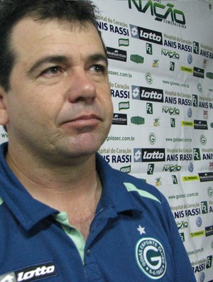 Enderson Moreira, técnico do Goiás (Foto: Rafaela Gonçalves/GLOBOESPORTE.COM)