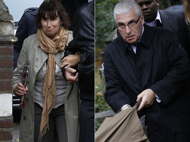 Janis e Mitch Winehouse, pais de Amy, chegam em audiência sobre morte da cantora (Foto: Reuters)