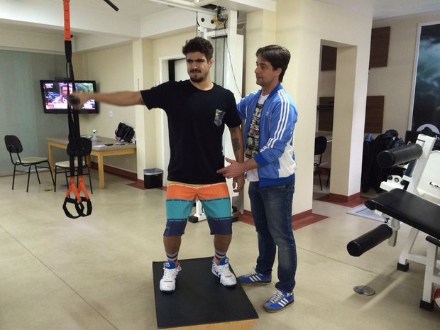Sandro Andrade, o fisioterapeuta esportivo David Homsi e Caio Castro (Foto: Divulgação)