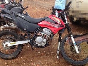 Jovem estava de moto quando se envolveu em acidente em Cacoal (Foto: Magda Oliveria/G1)