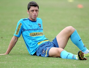 Felipe Menezes no treino do Botafogo (Foto: Fernando Soutello / Agif)