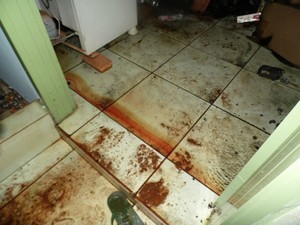 Casa da vítima estava 'revirada', segundo a polícia (Foto: Augusta Dias/ Eu Conto Tudo)