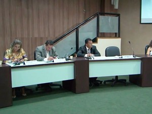 Câmara de Barreiras aprova redução dos salários do prefeito e da vice (Foto: Reprodução/TV Oeste)