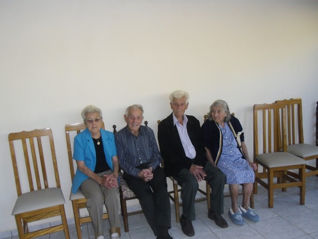 Irmãos têm 100, 97, 94 e 94 anos de idade (Foto: Graziele Dias/Divulgação)