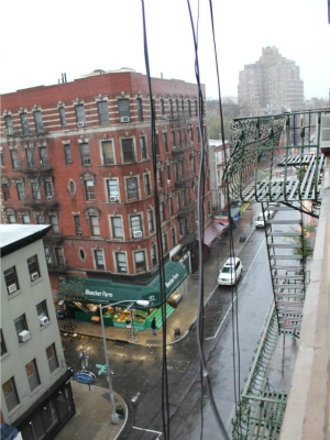 Foto tirada por Ian da varanda de sua janela, por volta das 17h30, horário de NY, desta segunda-feira (29) (Foto: Ian Fonseca)