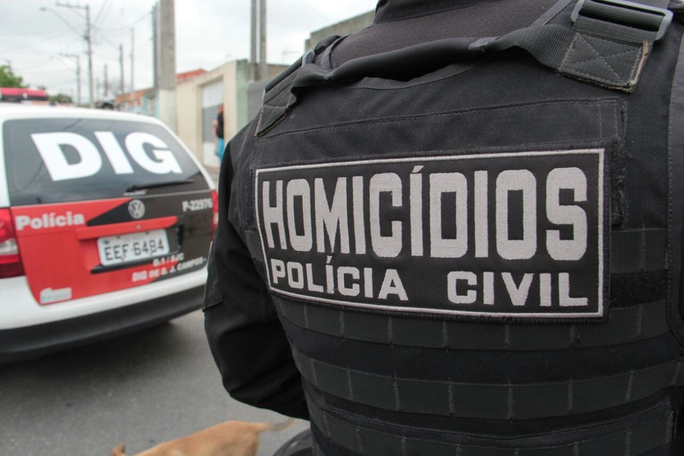 Suspeito de homicídio é preso em São José (Foto: Canal Ponto 40)