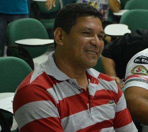 Serginho Gois é o treinador do Alto Acre (Foto: Duaine Rodrigues)