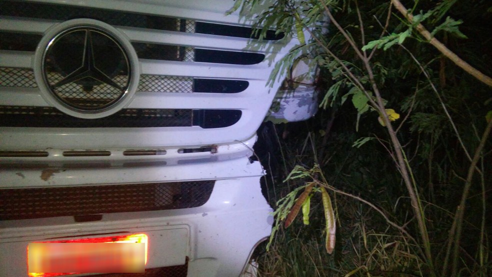 Acidente ocorreu em uma estrada vicinal, em Panorama (Foto: Blog Panorama Notícia/Ermenson Rodrigues/Cedida)