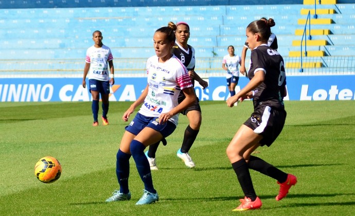 Gabi Portilho São José futebol feminino (Foto: Danilo Sardinha/GloboEsporte.com)