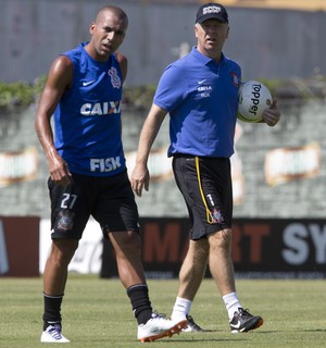 Para Mano, saída de Emerson Sheik é 'o melhor para todas as partes'
