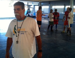 Gerson Coutinho, técnico - Instituto de Cegos da Bahia (Foto: Thiago Pereira)