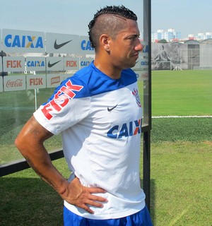 Ralf festeja amistoso após mês sem jogos: 