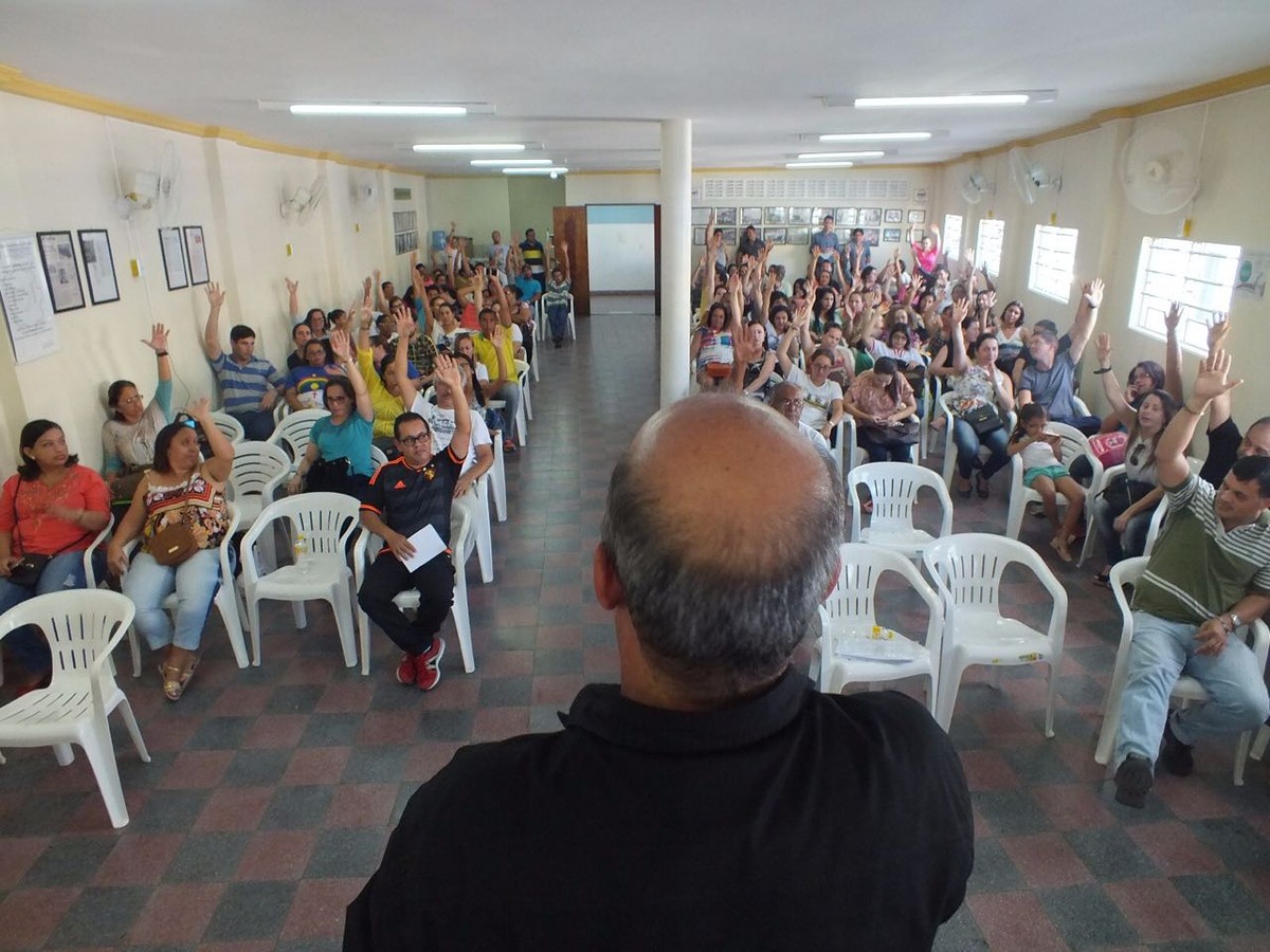 Professores da Rede Municipal de Caruaru anunciam estado de ... - Globo.com