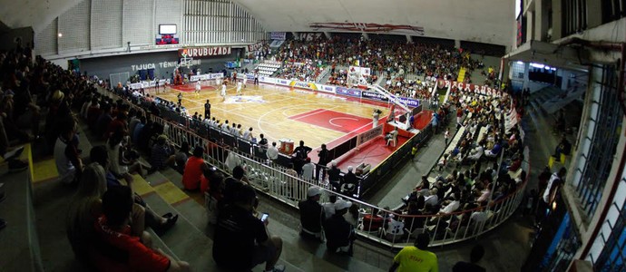 Ginásio Tijuca Tenis Clube - Flamengo x Bauru - Basquete NBB (Foto: Gilvan Souza) Ginásio Tijuca Tenis Clube - Flamengo x Bauru - Basquete NBB (Foto: Gilvan Souza)