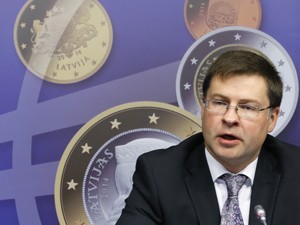 Premiê da Letônia, Valdis Dombrovskis, participa coletiva de imprensa em Bruxelas, nesta terça (9) (Foto: Reuters)