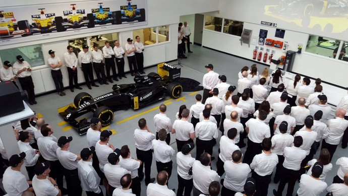 Fábrica Renault engenheiros F1 2016 (Foto: Reprodução/ Twitter) Fábrica Renault engenheiros F1 2016 (Foto: Reprodução/ Twitter)