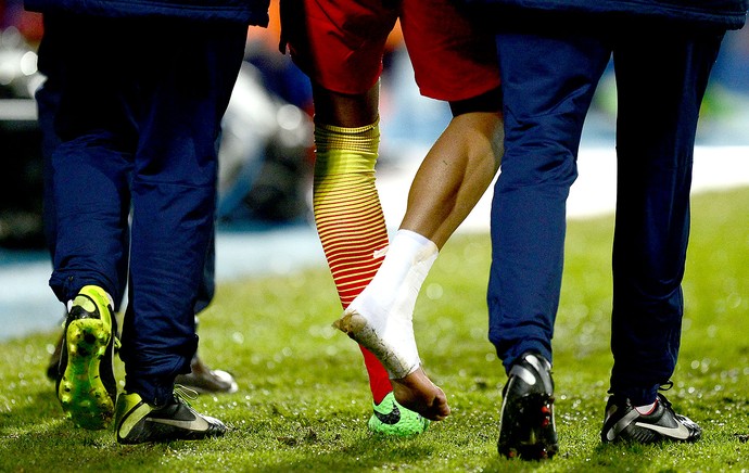 Neymar machucado jogo Barcelona e Getafe (Foto: AFP) Neymar machucado jogo Barcelona e Getafe (Foto: AFP)