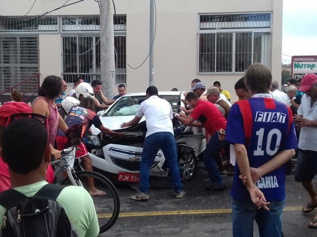Crime ocorreu na manhã deste sábado, em Salvador (Foto: Rosecleide Brito/ TV Bahia)