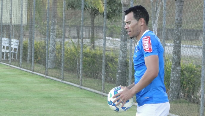 Ceará, lateral do Cruzeiro (Foto: Lucas Borges)