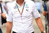 Mercedes diz que Schumi não terá seu contrato rompido com a empresa