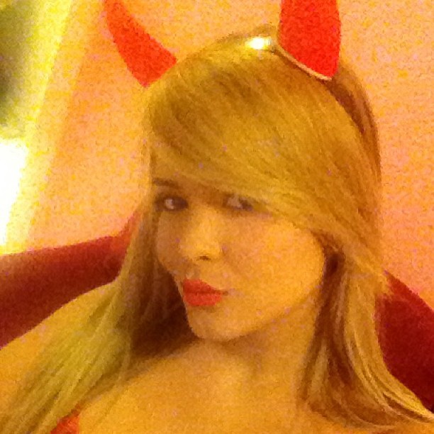 Geisy Arruda fantasia de diabinha sexy (Foto: Instagram/ Reprodução)
