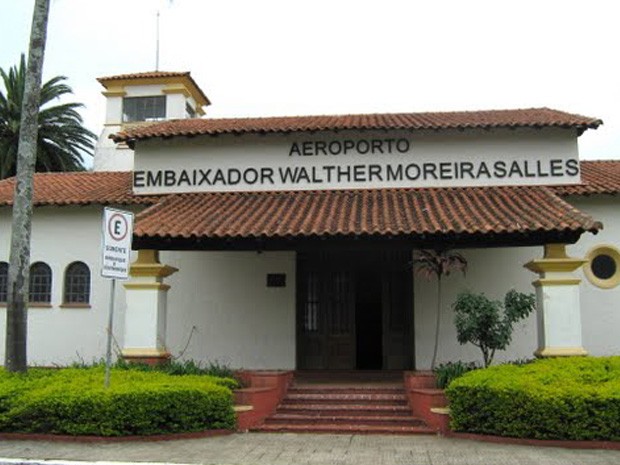Aeroporto será reformado e ampliado (Foto: Cidonio Rinaldi/ Panoramio )