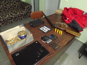 Polícia Civil de Ituiutaba prende quadrilha suspeita de roubos a residências (Foto: Polícia Civil/Divulgação)