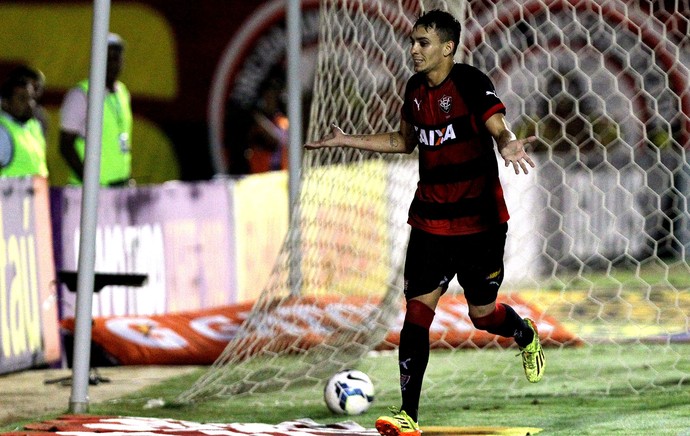 Caio Vitória gol Grêmio (Foto: Agência Getty Images)