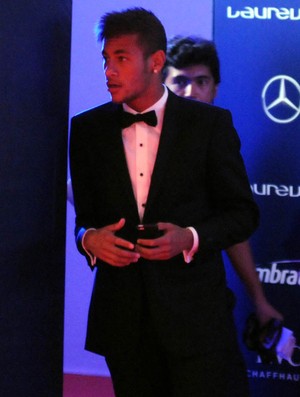 Prêmio Laureus - Neymar saindo do prêmio (Foto: André Durão)
