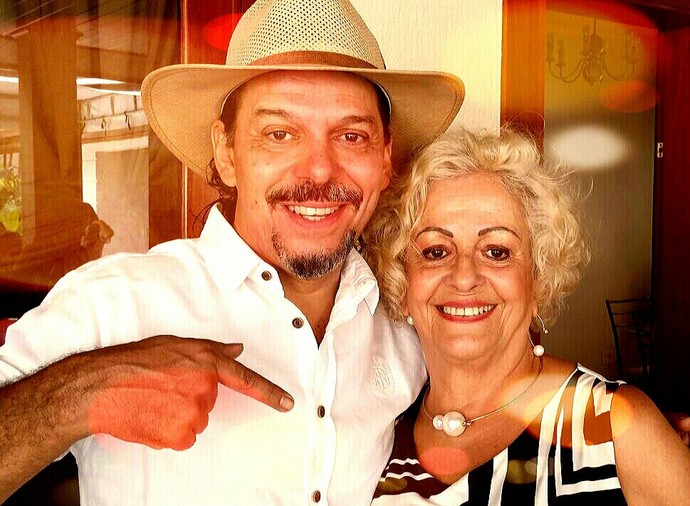 Neto Fagundes e a mãe Marlene (Foto: Arquivo Pessoal)