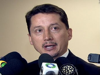 Segundo o delegado-chefe da PF em Londrina, Nilson Antunes da Silva, 16 quadrilhas que atuavam na região de Umuarama (Foto: Reprodução/RPCTV) Segundo o delegado-chefe da PF em Londrina, Nilson Antunes da Silva, 16 quadrilhas que atuavam na região de Umuarama (Foto: Reprodução/RPCTV)