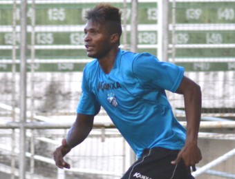 Com elenco inchado, Braga devolve volante Fabiano ao Corinthians