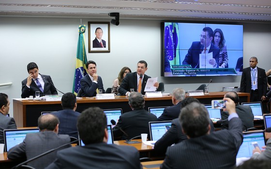 Comissão da Câmara aprova Estatuto da Família sem considerar relações homossexuais (Foto: Gilmar Felix / Câmara dos Deputados) Comissão da Câmara aprova Estatuto da Família sem considerar relações homossexuais (Foto: Gilmar Felix / Câmara dos Deputados)
