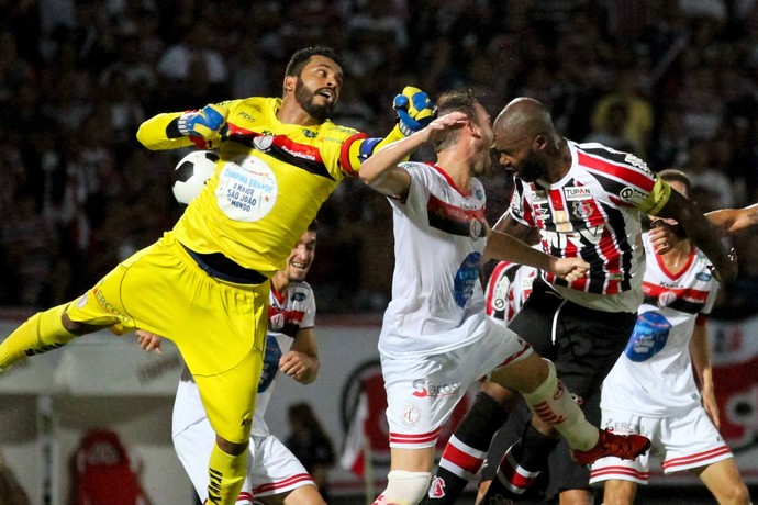 Santa Cruz x Campinense Copa do Nordeste (Foto: Aldo Carneiro / Pernambuco Press) Santa Cruz x Campinense Copa do Nordeste (Foto: Aldo Carneiro / Pernambuco Press)