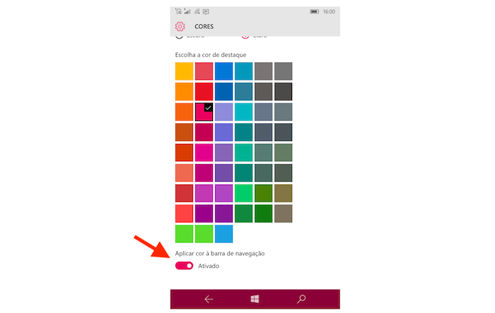 Alterando a cor da barra de comando do Windows 10 Mobile (Foto: Reprodução/Marvin Costa)