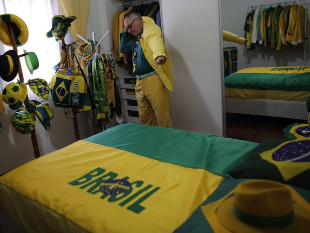 Advogado de Campina, Nelson Paviotti, é torcedor fanático da seleção brasileira. (Foto: Reuters/Nacho Doce)