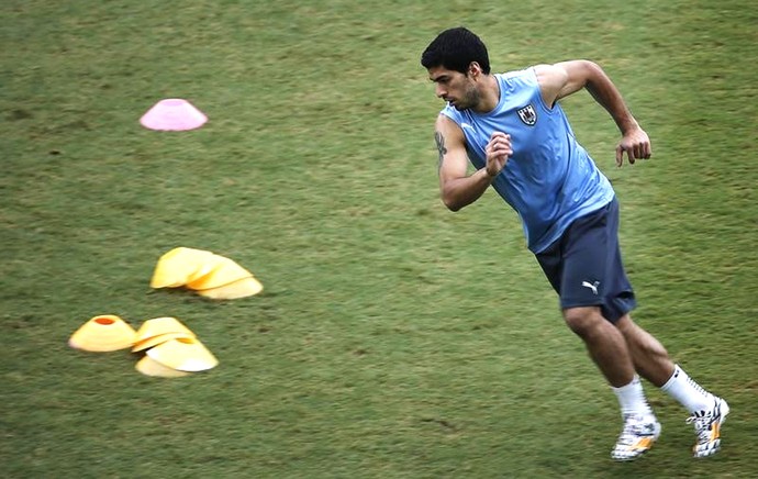 Training Suarez Uruguay (Photo: Reuters)