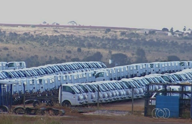 Hyundai interrompem produção em montadoras em Anápolis, Goiás  (Foto: Reprodução/TV Anhanguera)