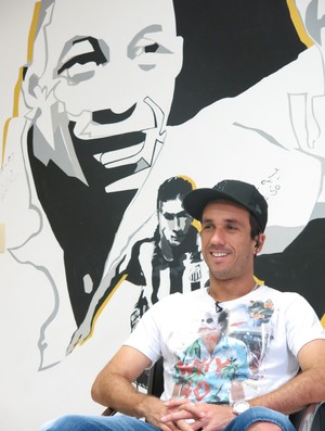 Thiago Ribeiro, atacante do Santos (Foto: Flávio Meireles)