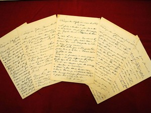 No acervo "imperial" da Biblioteca Nacional, as cartas de Dom Pedro II para a Condessa de Barral. (Foto: G1/Alexandre Durão)