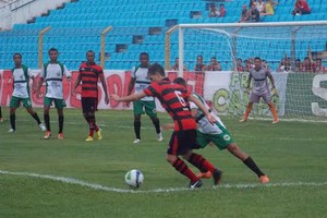 Moto Club conseguiu gol só no segundo tempo de jogo (Foto: Bruno Alves/Globoesporte.com)