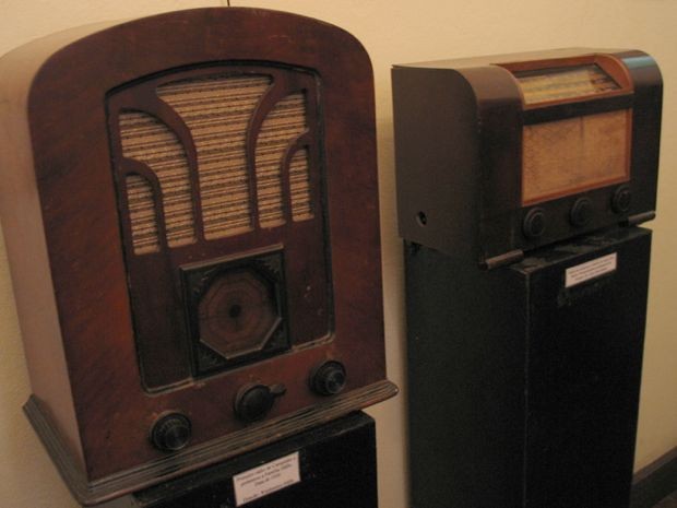 75-годишно радио донесе новини за Втората световна война на германските семейства.