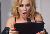 Tablets fazem sucesso com 'pontas' de luxo nas novelas; relembre (Reprodução)